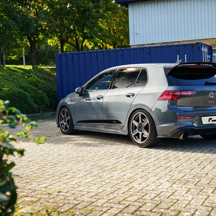 Racingline R-06 8.5J x 18inch Alloy Wheel Set - Gun Metal, Silver or Black