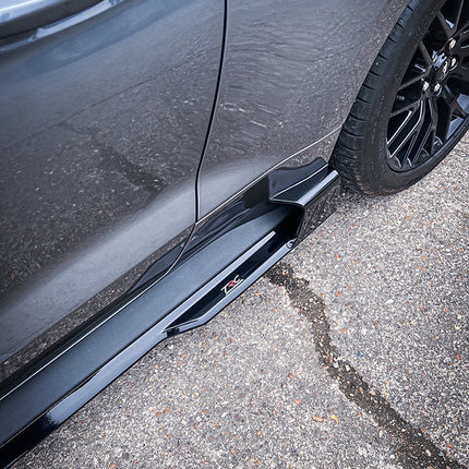 Triple R Composites - Ford Mustang 5.0L FL Side Skirt Splitters | Car Enhancements UK