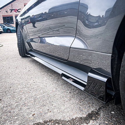Triple R Composites - Ford Mustang 5.0L FL Side Skirt Splitters | Car Enhancements UK