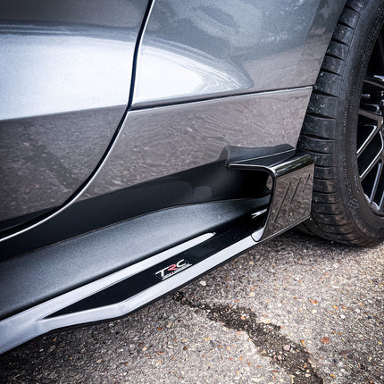 Triple R Composites - Ford Mustang 5.0L GT Facelift - Side Skirt Splitters