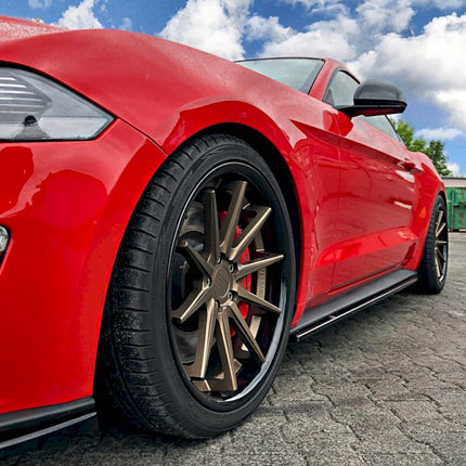 SIDE SKIRTS DIFFUSERS FORD MUSTANG MK6 FACELIFT (2017-) - Car Enhancements UK