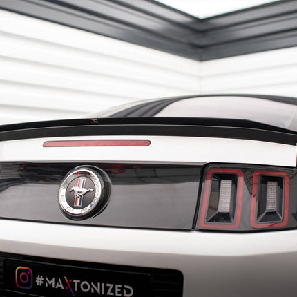 SPOILER CAP FORD MUSTANG MK5 FACELIFT - Car Enhancements UK