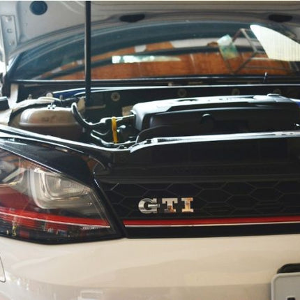 8926 VW GOLF 14- MK7 (All Models) STRUT BAR - Car Enhancements UK