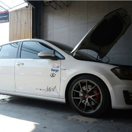 8926 VW GOLF 14- MK7 (All Models) STRUT BAR - Car Enhancements UK