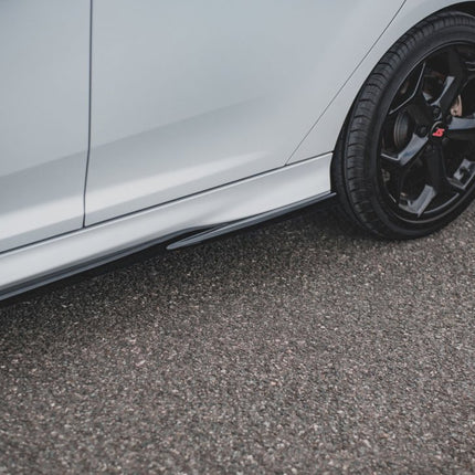 SIDE SKIRTS DIFFUSERS V2 FORD FOCUS ST & RS MK3 (2015-2018) - Car Enhancements UK
